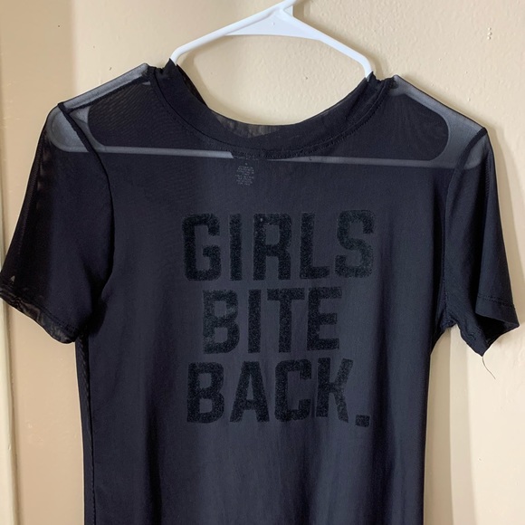 Clothes - Picture 5 of 8